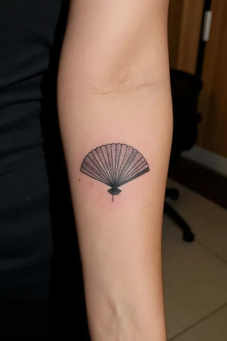 Simple Japanese Fan Design